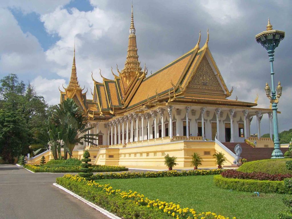 Cambodia at Glance 3 days